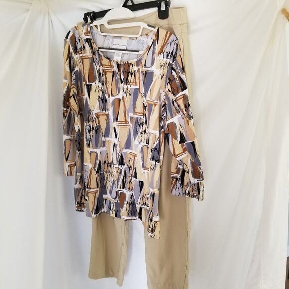 Draper & Damon's Tan pants w/ Bonus Alfred Dunner Top Size S - Picture 1 of 11
